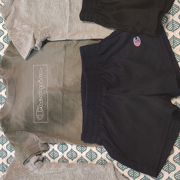 Bundle Of Kids Short Sets Size 3 To 6 Months Champion And Carter's - Picture 4 of 9